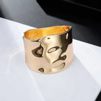 RAYNA™ – Chic Asymmetric Statement Bangle